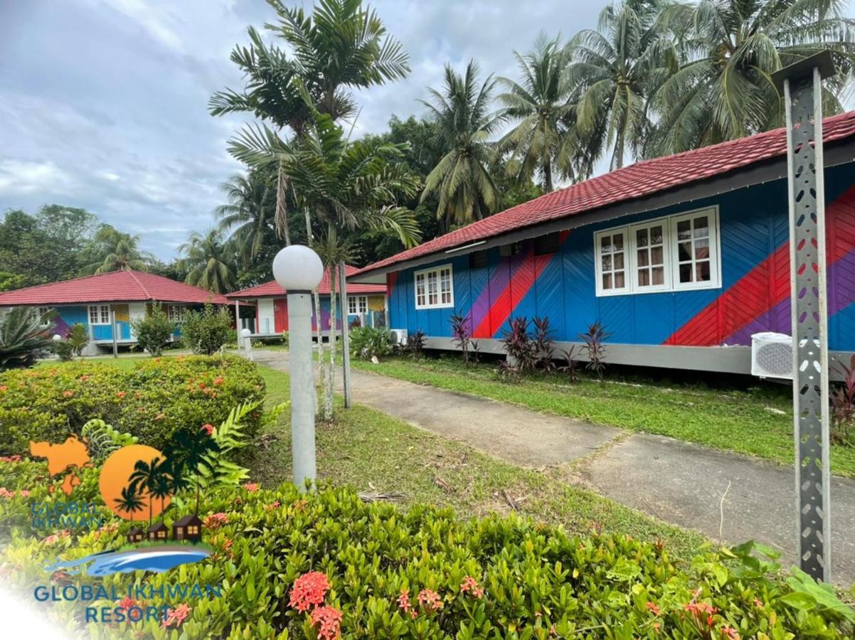Global Ikhwan Resort Kuah Exterior photo